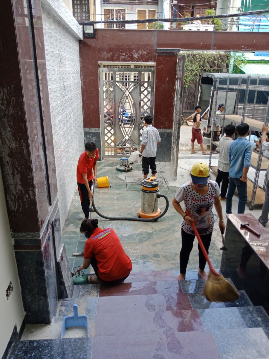 TỔNG VỆ SINH KÝ TÚC XÁ TRƯỜNG HỌC GÒ VẤP, QUẬN 9